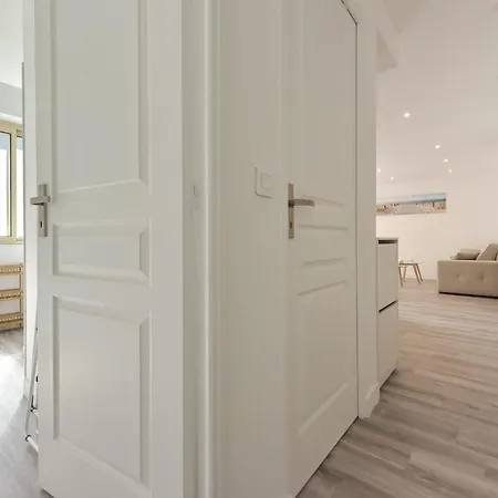Charming 2-room In The Center * Cannes