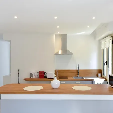 Charming 2-room In The Center
