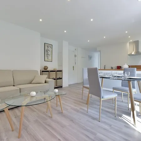 Charming 2-room In The Center * Cannes