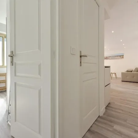 Charming 2-room In The Center كان